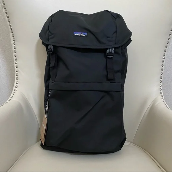New with Tag Patagonia black lightweight backpack 🎒size 28L - Picture 9 of 9